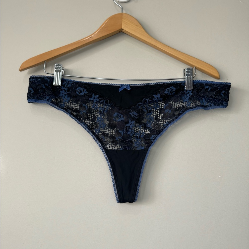 Adore Me NWT Black Blue Lace Sheer Floral Thong Pnaties size 1X